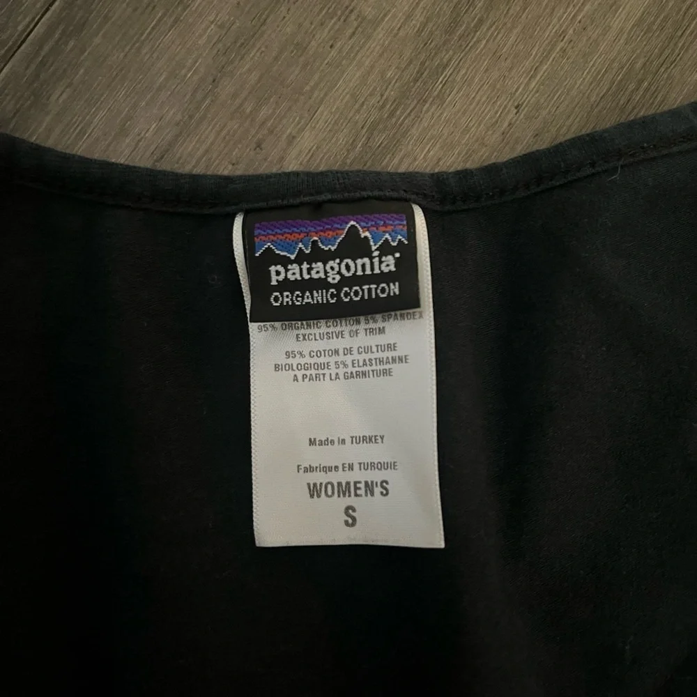 Patagonia quarter sleeve navy dress size S - Picture 3 of 4